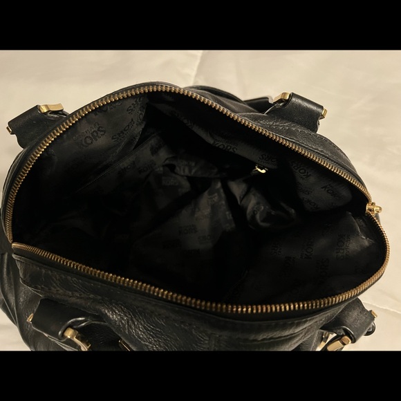 Michael Kors Purse - Picture 6 of 6